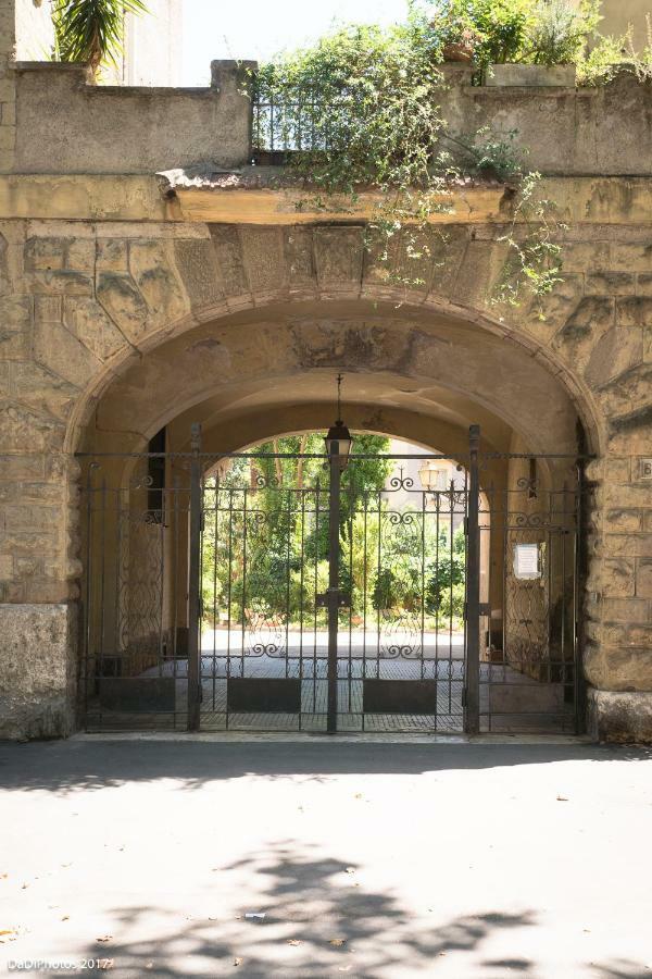 Casa Vacanze "Il Vaticano A 2 Passi" Roma Ngoại thất bức ảnh